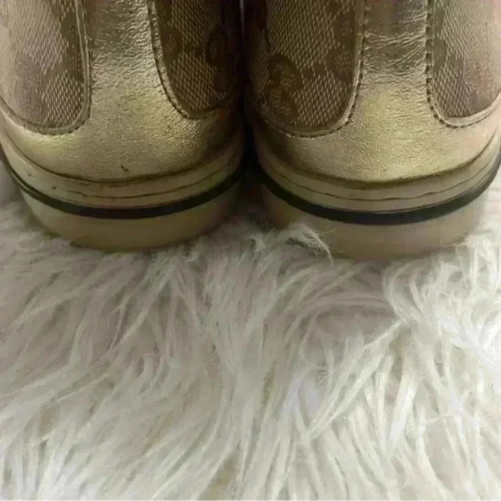 Authentic Gucci shoes - Picture 3 of 8